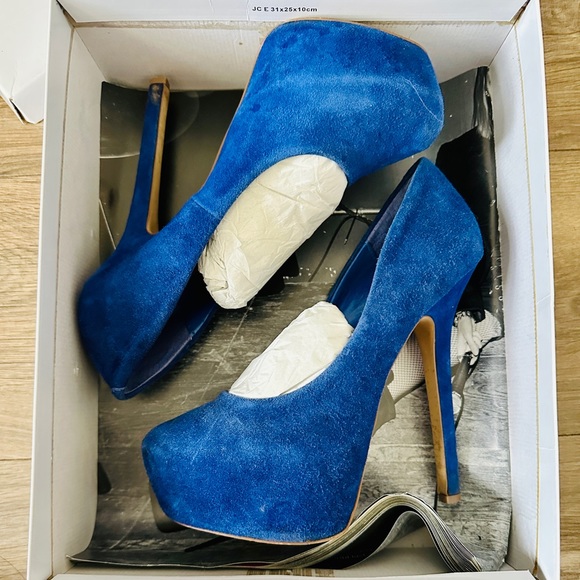 Steve Madden Blue Suede Platform Heels - Picture 4 of 11